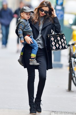 mirandakerr_december12012